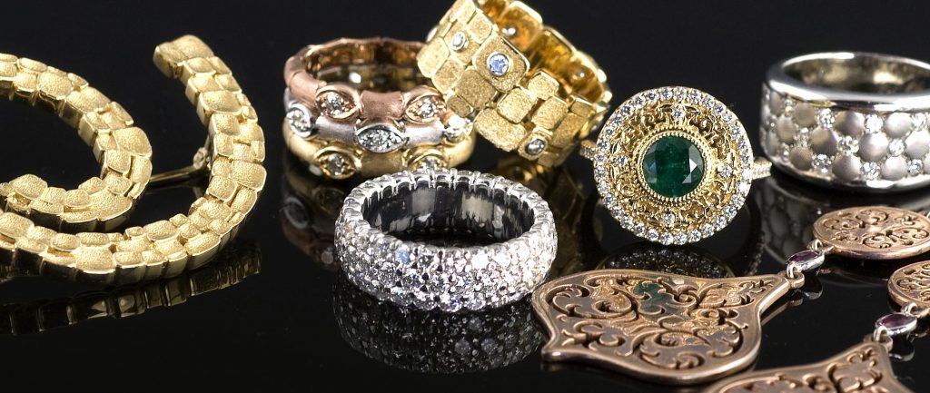 Top 10 Most Luxurious Jewelry Brands in The World – TopTeny Magazine