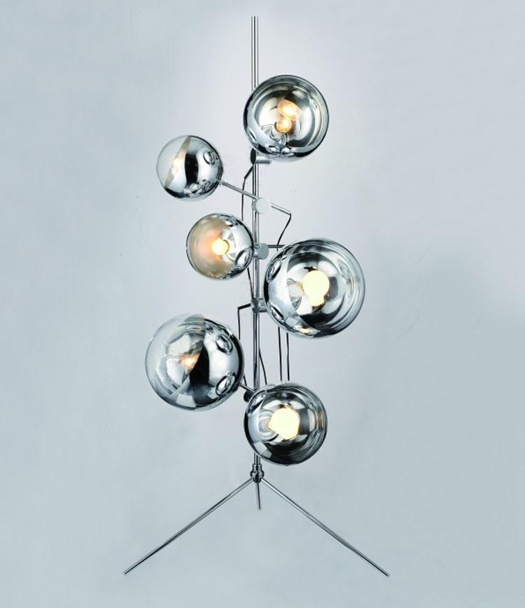 Curve arm floor lamp