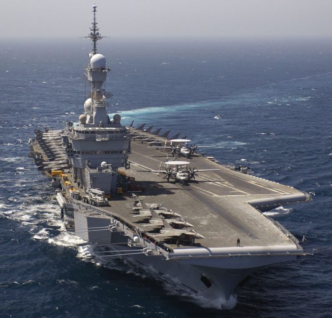 top-10-biggest-navy-ships-in-the-world