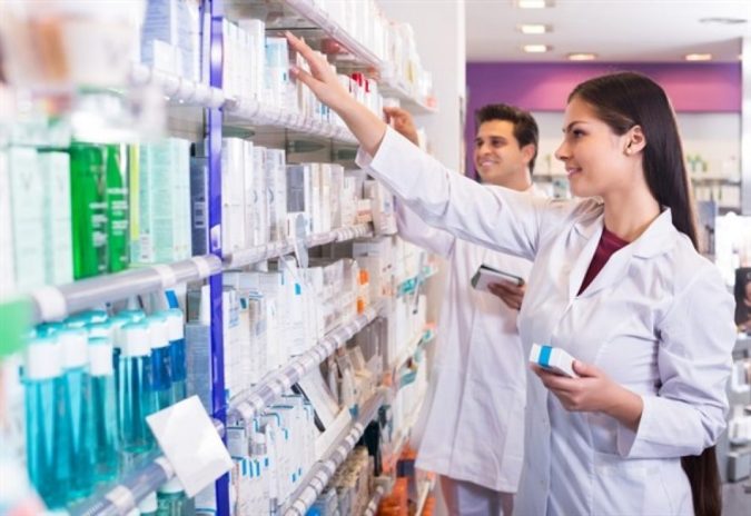 Top 10 Reasons for Getting Enrolled in a Pharmacy Tech Program ...